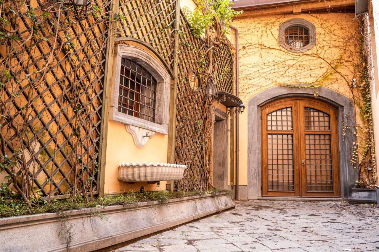 Suite Piazza Del Gesu By Domusextra Neapel Exterior foto
